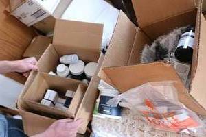 lot 257 image: 2 boxes of mixed supplements all un...