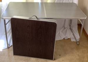 lot 49 image: Folding Portable Aluminum Tables