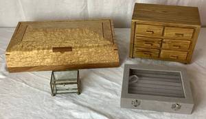 lot 78 image: Jewelry and Ring Box Bundle