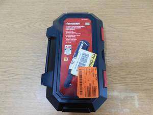 lot 198 image: Husky 38 in. Drive 12-Volt Lithium-Ion Cordless Ratchet
