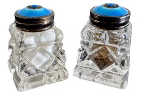 lot 32 image: Pair of Vintage Norwegian Enamel Salt and Pepper Shakers