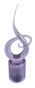 lot 41 image: Lino Tagliapietra Vetreria Sculpture in Lavender by Murano