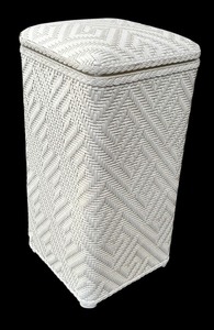 lot 75 image: Athena Hamper by Homeplace