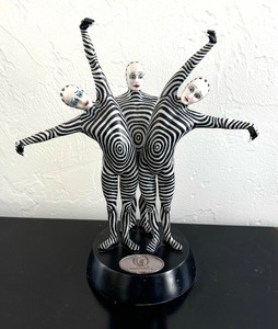 lot 82 image: Cirque Du Soleil O Bellagio Las Vegas Les Zebres Zebra Stripes Dancer Statue