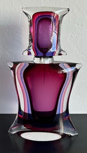 lot 19 image: Sommerso Dauber Bottle by Luigi Onesto for Murano
