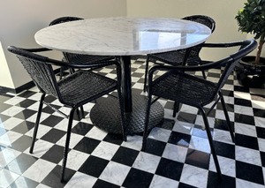lot 27B image: Marble Top Round Kitchen Table with Four Italian Metalmobil Chairs