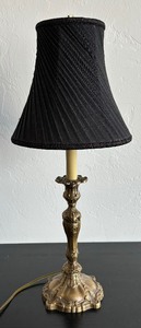 lot 133 image: Elegant Brass Table Lamp