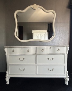lot 20 image: White Lexington Dresser with Mirror