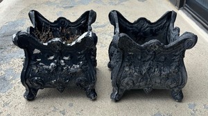 lot 150 image: Pair of Antique Metal Planters
