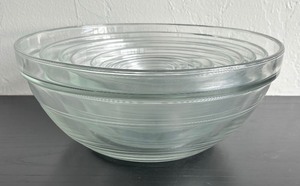lot 154 image: Duralex Nesting Glass Mixing Bowls