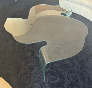 lot 6 image: 1980s Hans Von Klier for Fiam Glass Coffee Table  Vintage Sculpted Glass Coffee Table by Fiam