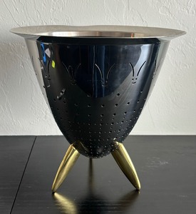 lot 200 image: Philippe Starck Max le Chinois for Alessi Colander