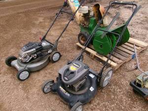lot 122 image: 2 Craftsman Pushmowers & Lawnboy Snowblower