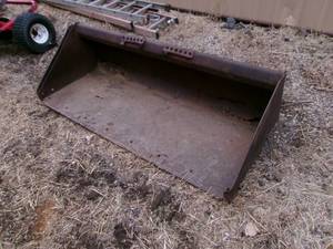 lot 127 image: 72 SkidSteer Bucket (Needs Work)