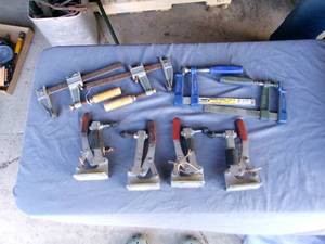 lot 25 image: 4-Hold Down Clamps & 4 Adjustable Clamps