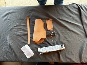 lot 89 image: Hand Gun Holster (UNUSED)