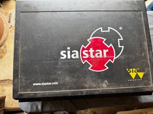 lot 44 image: SiaStar GrinderSander Set