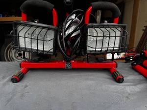 lot 60 image: Halogen Work Light WStand (UNUSED)