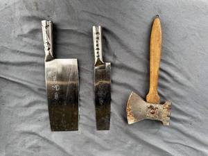 lot 84 image: CleaverKnife Set & Meat Tenderizer