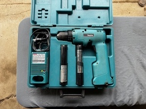 lot 113 image: Makita 6011D 12V Cordless Drill WCase