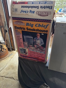 lot 120 image: Electric Smoker