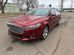 lot 6 image: 2014 FORD FUSION SE 2 Owners