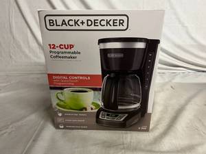 Black and Decker 12 Cup Coffee Maker