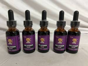 lot 40 image: 5 Bottles of Winne & Lottle Cat Melatonin