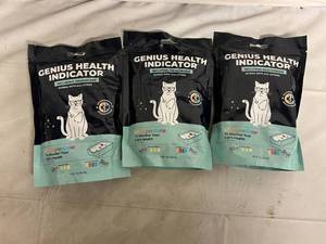 lot 85 image: 3 Bags of Genius Health Indicator Cat Litter