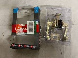 lot 88 image: Kwikset Bed & Bath Door Handle Set