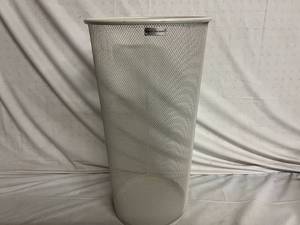 lot 79 image: Mesh White Storage Bin