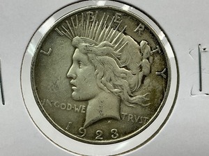lot 58 image: 1923-D Peace Dollar