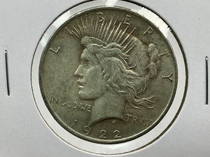 lot 71 image: 1922 Peace Dollar