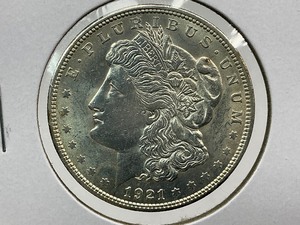 lot 83 image: 1921 Morgan Dollar
