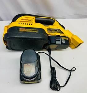 lot 22 image: DeWalt Heavy Duty 12 Gallon 18v Cordless WetDry Vacuum