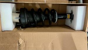 lot 23 image: Strut Assembly