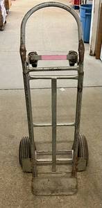 lot 26 image: 4 Wheel Dolly