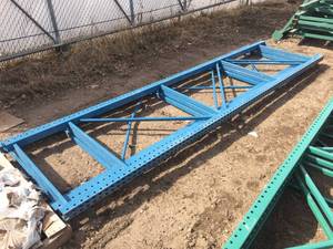 lot 107 image: 3 - 42 x 14 Pallet Racking Uprights