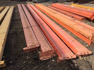 lot 208 image: 4 Pallet Racking Shelf Rails - 153