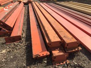 lot 209 image: 5 Pallet Racking Shelf Rails - 136