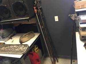 lot 160 image: 5 Pipe Clamps 60