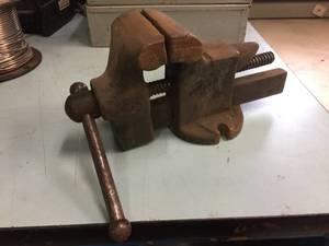 lot 165 image: 3 12 Vise