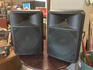 lot 225 image: 2 Larger Speakers - 19 x 15 x 30