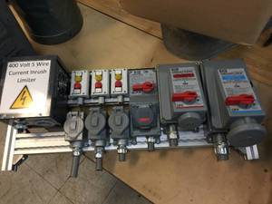 lot 231 image: HUBBELL - EATON Circuit Control BoxesPanel