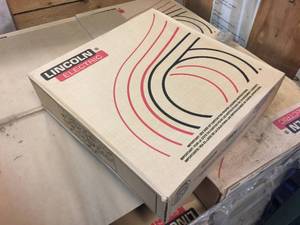 lot 294 image: Lincoln ED029202 Weld Wire .045 Outershield 71 Elite 60lb Coil