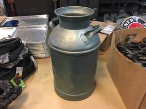 lot 315 image: Vintage Cream Can - 24 Open Top