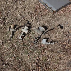 lot 30 image: Lot of Hand Grinders