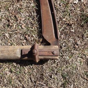 lot 28 image: Antique Scythe (sickle)