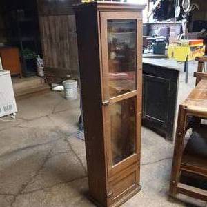lot 34 image: Very Tall and Slender Vintage GlassWood Door Case