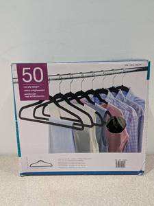 lot 36 image: BOX OF 50 NONSLIP HANGERS